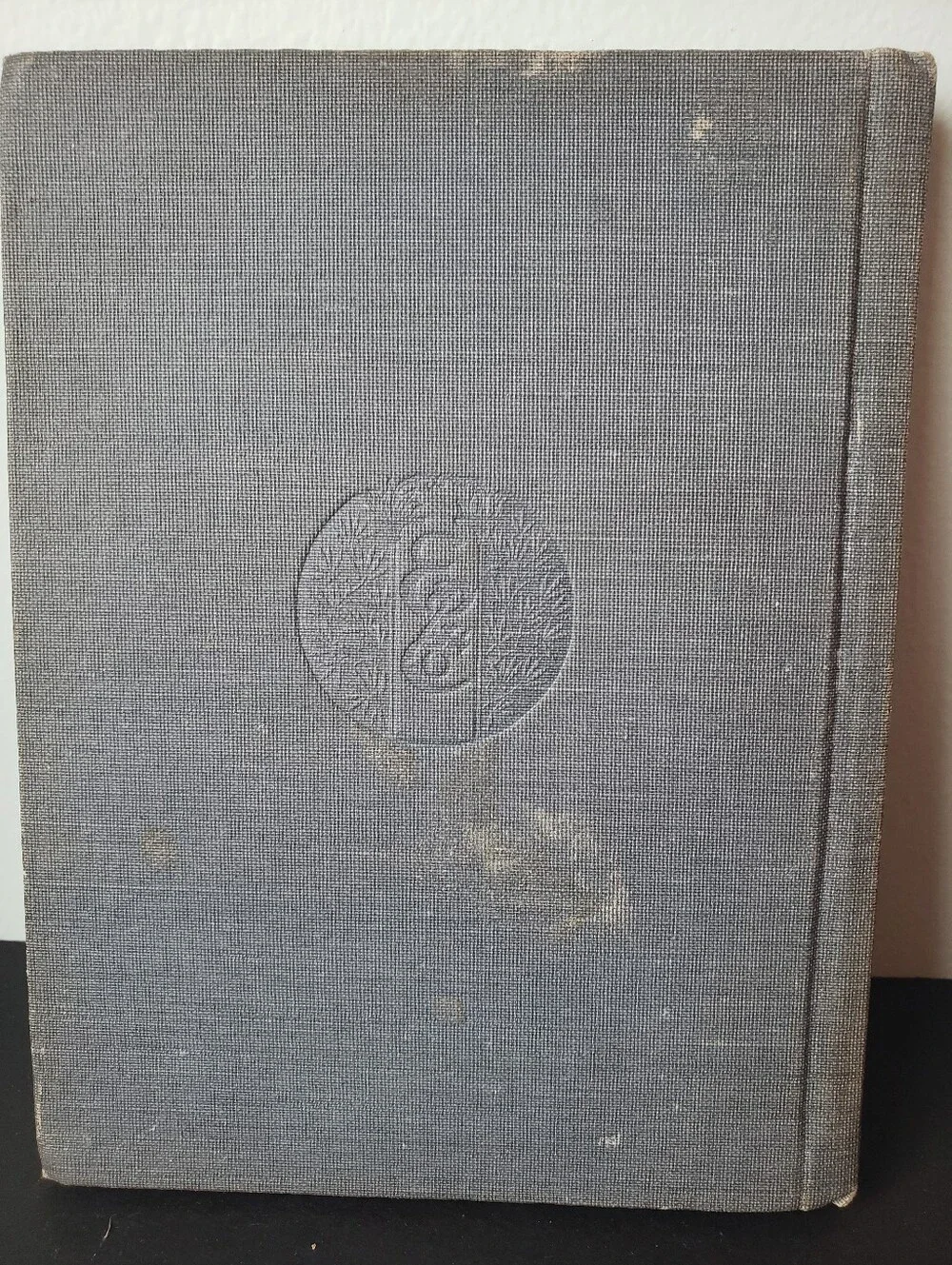 N/A hardcover clothbound